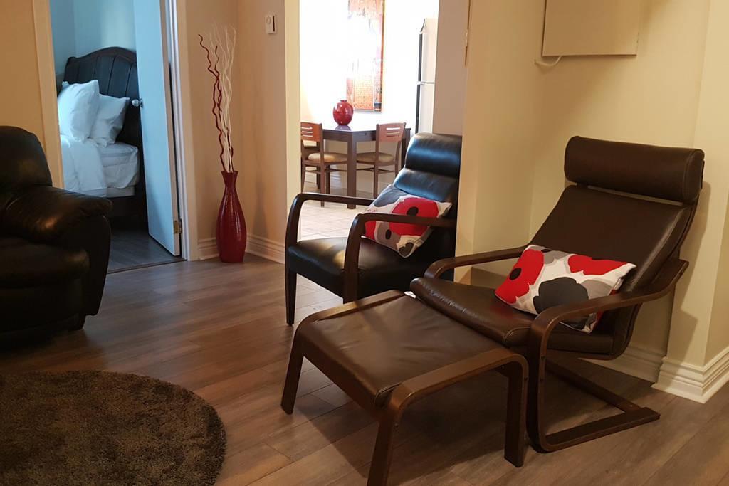 2-Bedroom Apartment Sweet #5 By Amazing Property Rentals Гатіно Екстер'єр фото